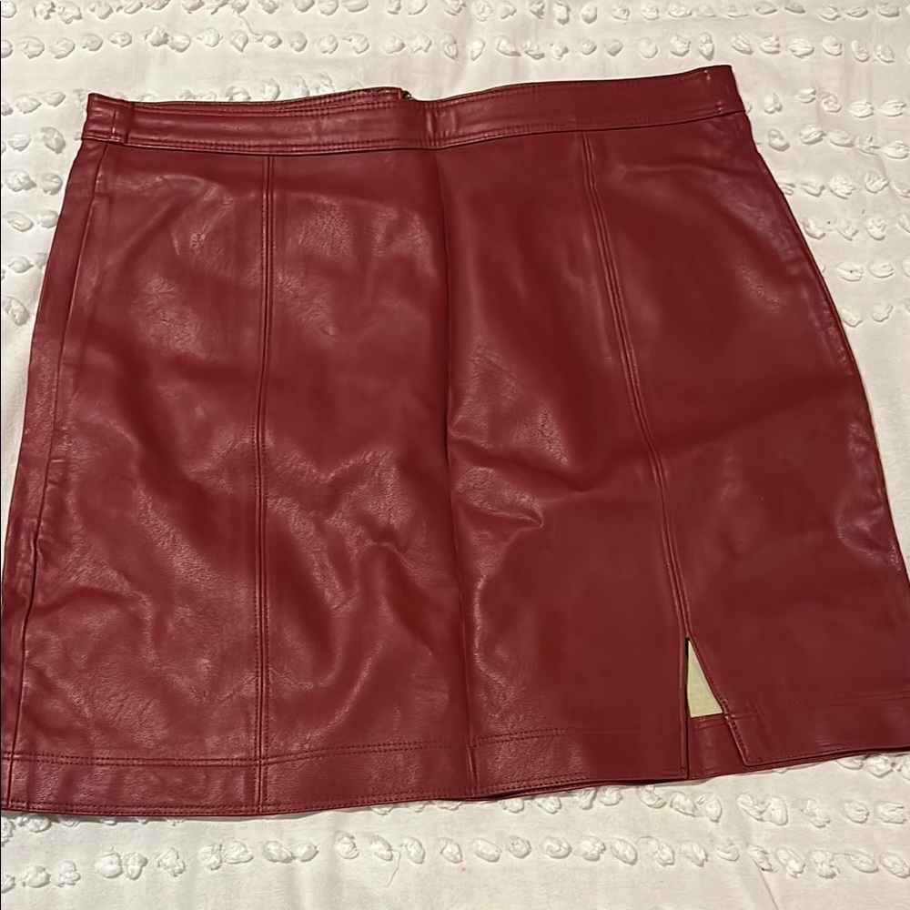 Shinestar Red Mini Pencil Skirt with Slit